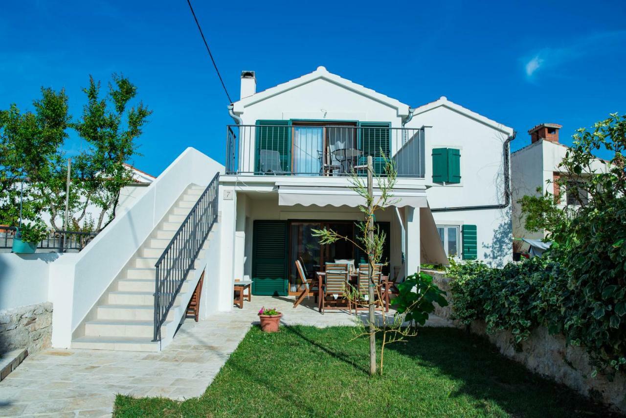 Summer House Mulac Nin Exterior foto