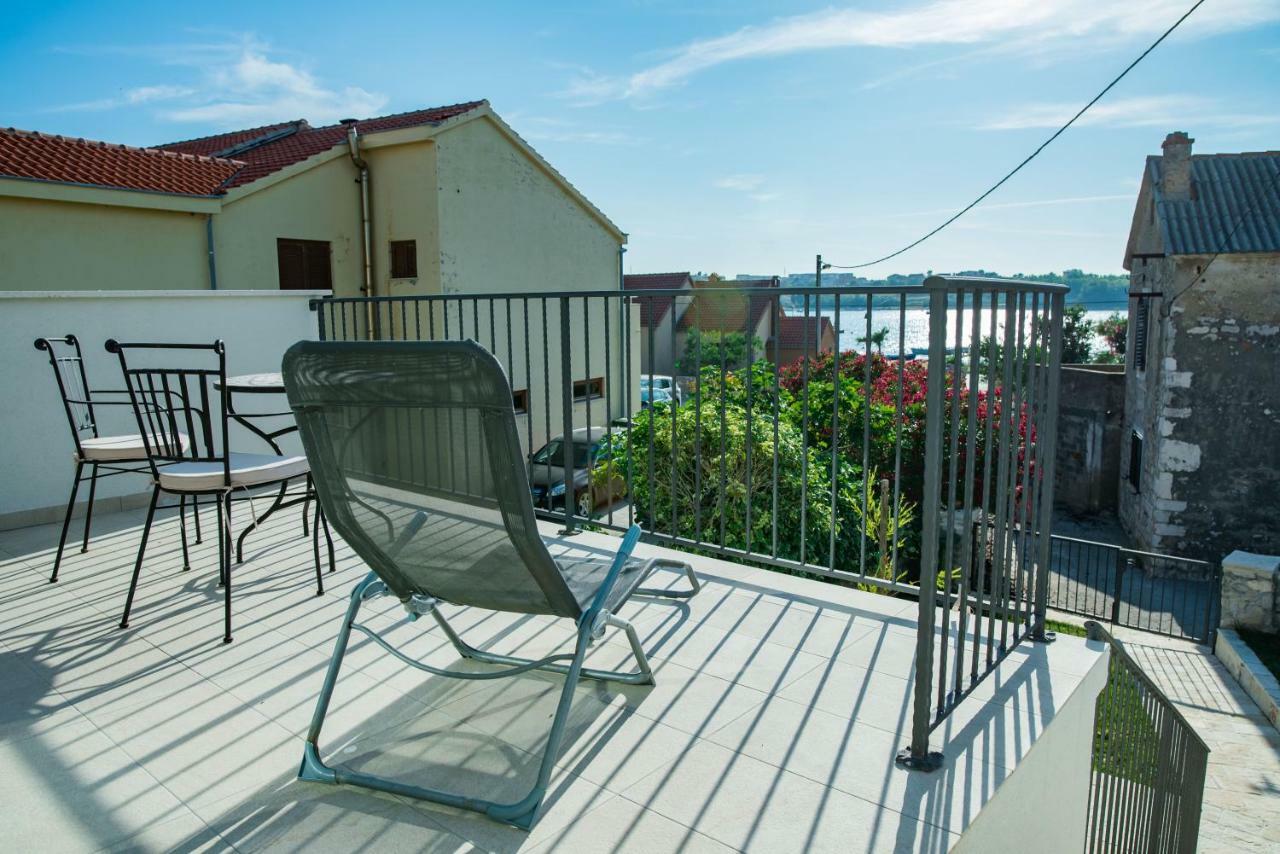 Summer House Mulac Nin Exterior foto